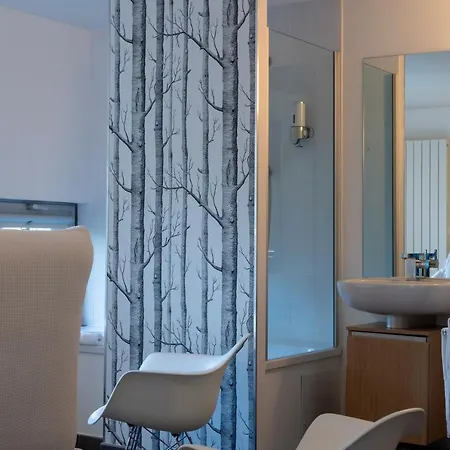 Artemisia Boutique 3*