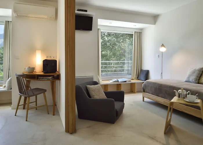 Artemisia Boutique Hotel 3*