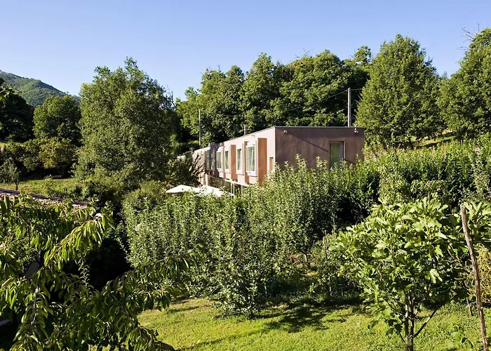 Artemisia Boutique Hotel Hotell 3*
